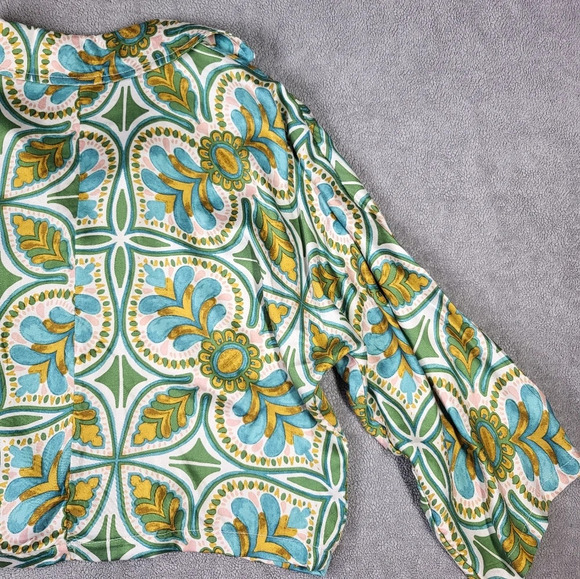 Haute Hippie Mosaic Relaxed Fit Coastal Button-up Blouse - Picture 9 of 10